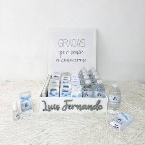 Kit de Hospital con botellas de agua y temática de osito aviador